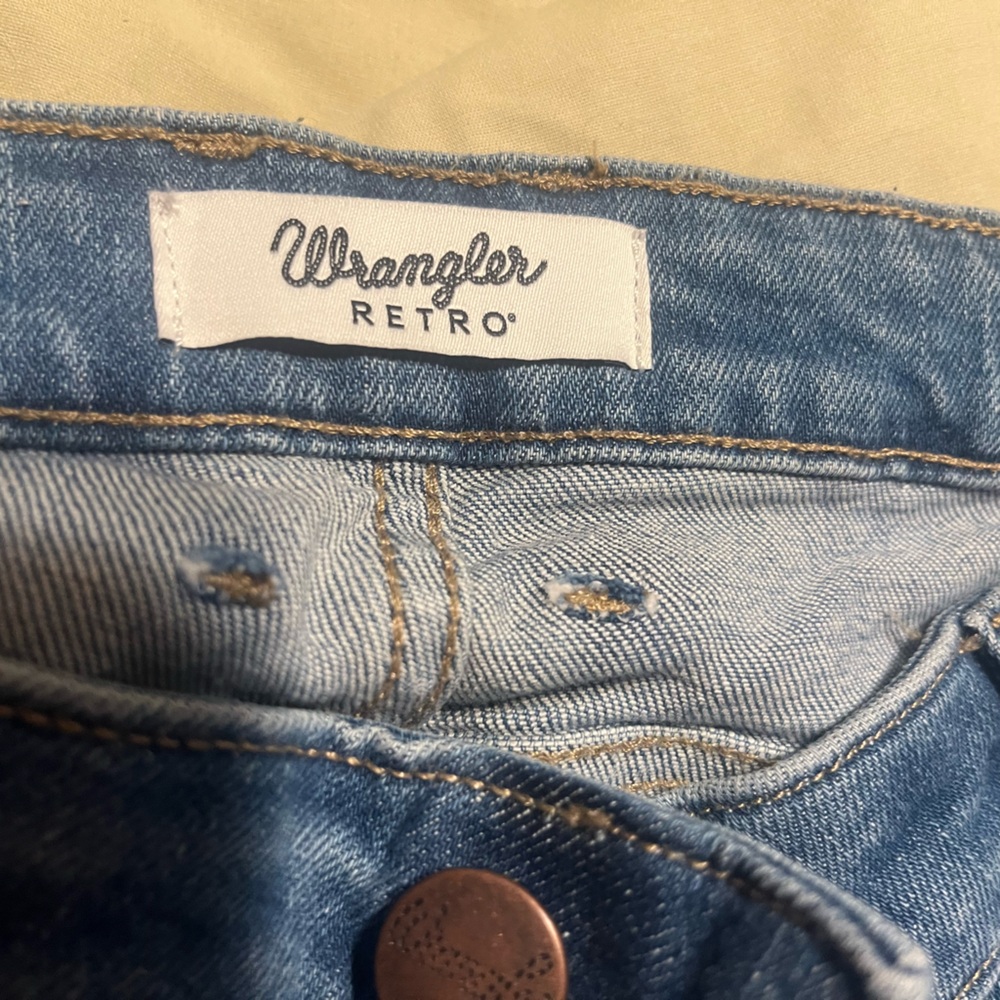 Brand new wranglers size 33/34